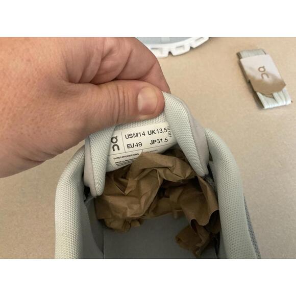 New! Mens On Running Cloud 5 Glacier/Glacier Running Shoes. Size 14. Awesome! - Picture 5 of 9